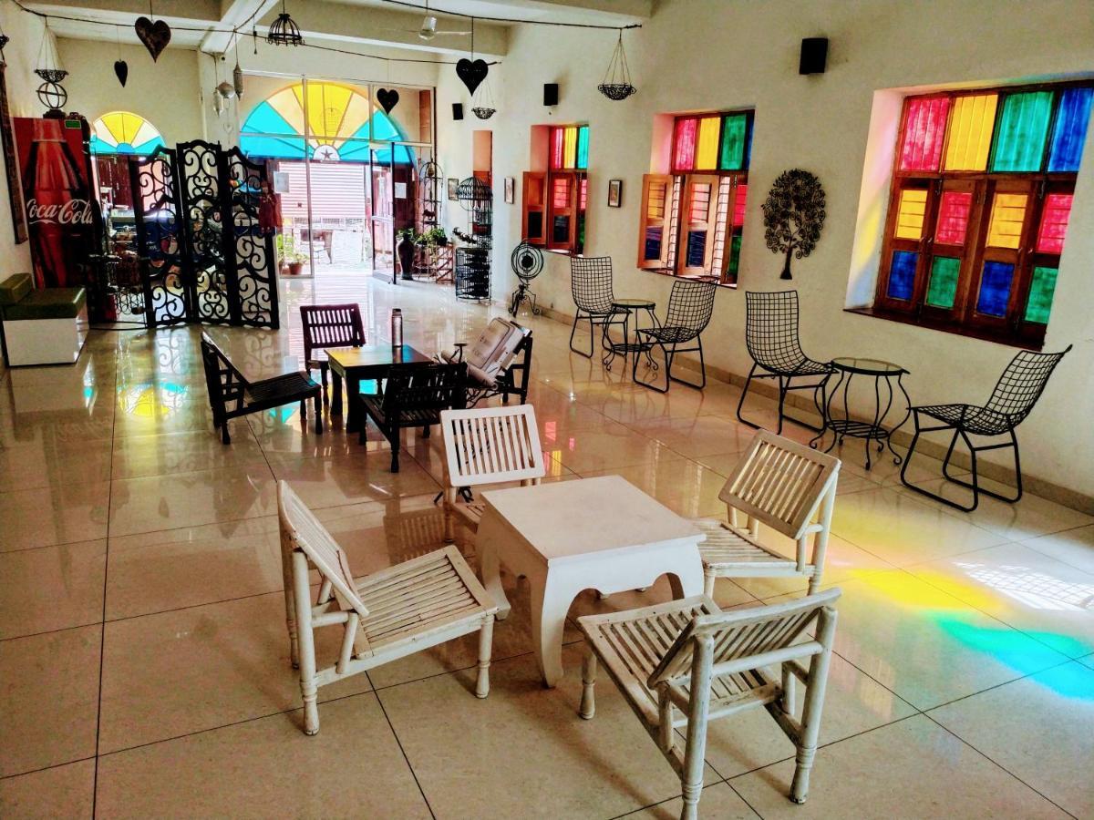 Rangbaari Stays & Cafe Dźodhpur Zewnętrze zdjęcie