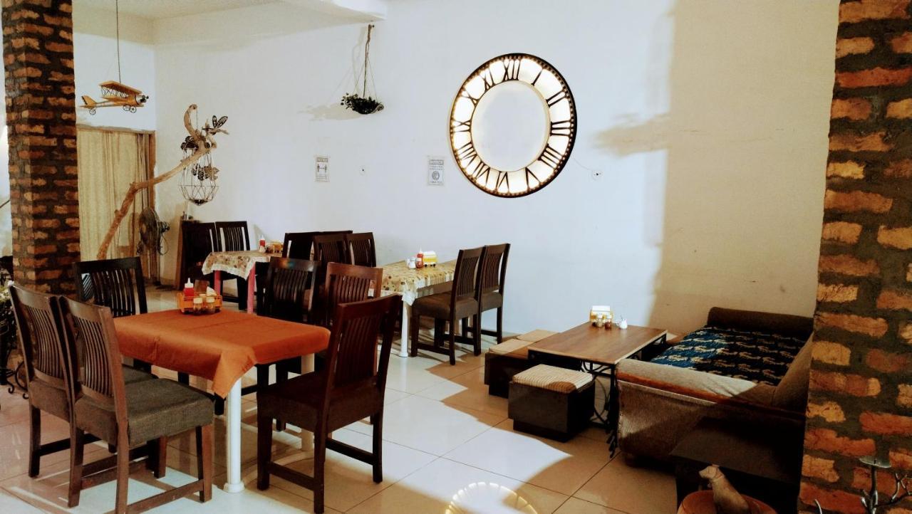 Rangbaari Stays & Cafe Dźodhpur Zewnętrze zdjęcie