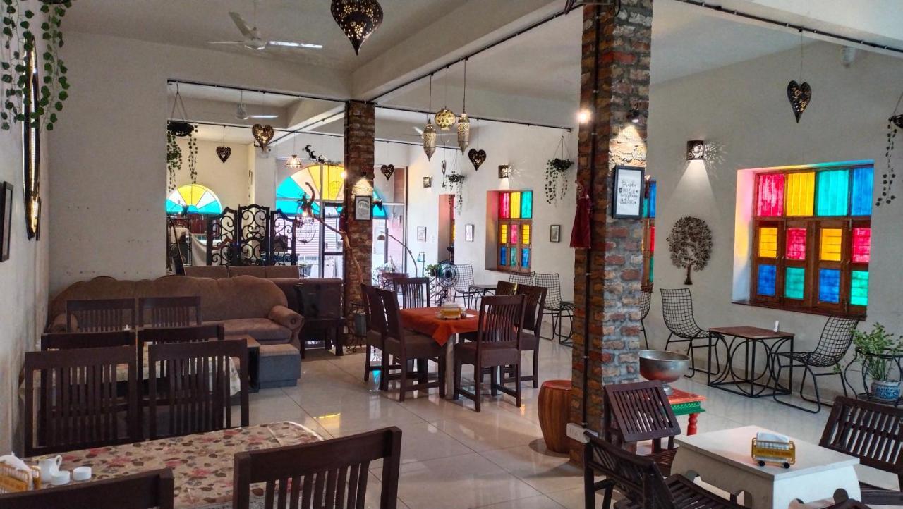 Rangbaari Stays & Cafe Dźodhpur Zewnętrze zdjęcie