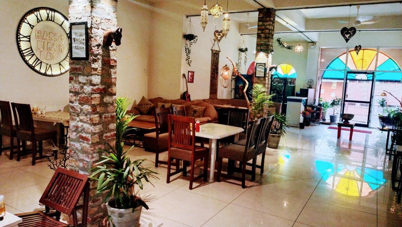 Rangbaari Stays & Cafe Dźodhpur Zewnętrze zdjęcie