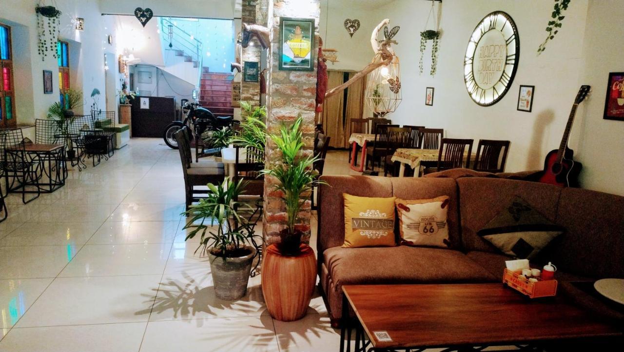 Rangbaari Stays & Cafe Dźodhpur Zewnętrze zdjęcie